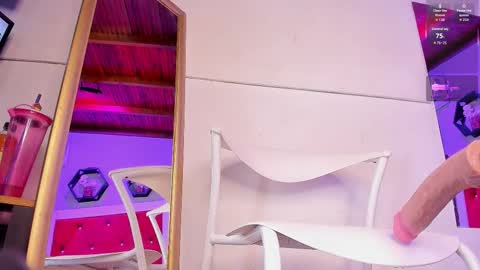 Snapshot of britannyclaire chatting on 11.10.25 BritannyClaire online show from 11.10.25