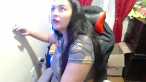 scarleth    follow mee 3 kis online show from 01.11.25
