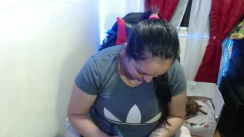 scarleth    follow mee 3 kis online show from 01.22.25