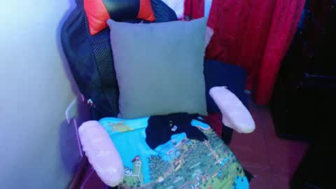 scarleth    follow mee 3 kis online show from 02.11.25