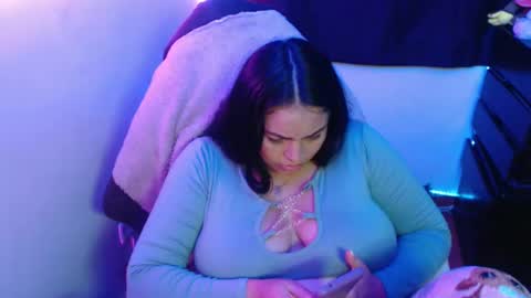 scarleth    follow mee 3 kis online show from 02.22.25