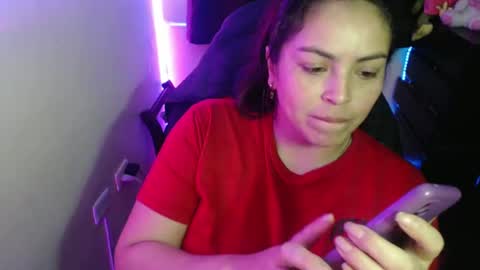 scarleth    follow mee 3 kis online show from 03.04.25