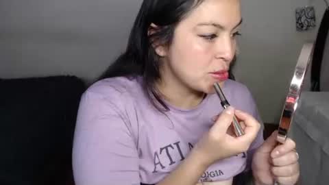 scarleth    follow mee 3 kis online show from 10.17.25