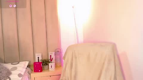 Snapshot of britanymooree chatting on 06.06.26 Britany online show from 06.06.26