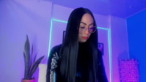 Brithany online show from 09.25.25