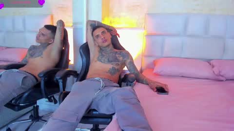 Snapshot of britneyandmaleth chatting on 05.22.26 HOT MALETH AND SEXY BRITNEY online show from 05.22.26
