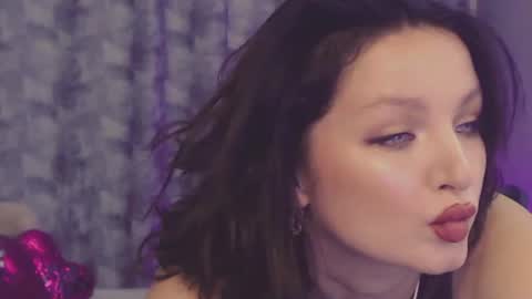 Snapshot of britneybarker chatting on 07.23.26 britneybarker online show from 07.23.26