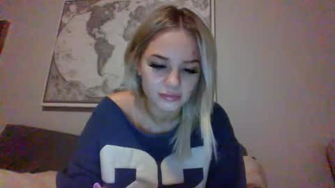 Snapshot of britneycherry08 chatting on 07.03.26 britneycherry08 online show from 07.03.26