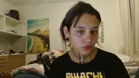 Snapshot of brittany_bubbles chatting on 10.17.25 maru miaw Please help me to reach 100 thumbs up online show from 10.17.25