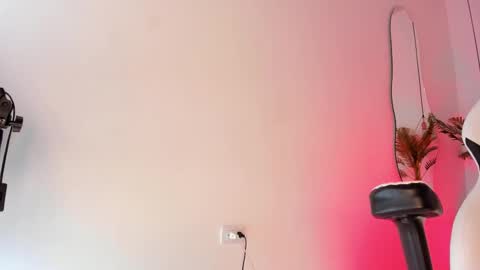 Snapshot of brittany_cute18 chatting on 02.13.26 online show from 02.13.26