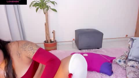 Snapshot of brittany_morrison chatting on 10.25.25 brittany online show from 10.25.25