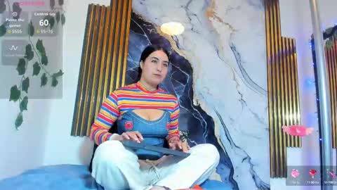 Snapshot of brittanyy20 chatting on 10.15.25 brittanyy20 online show from 10.15.25