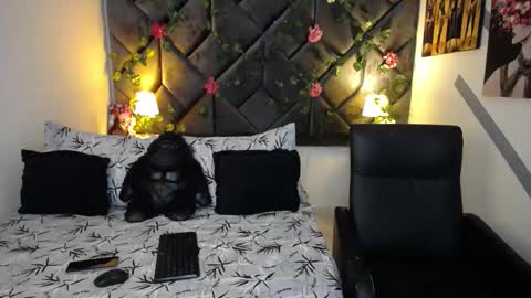 Snapshot of briyithgonza chatting on 11.06.25 Briyith Gonza online show from 11.06.25