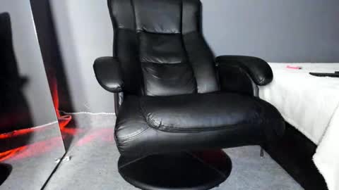 brockhurn_ online show from 12.21.25