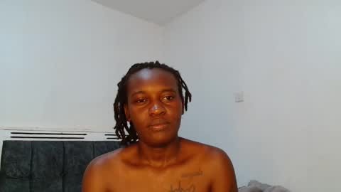 Snapshot of broken_haloo chatting on 02.08.26 broken_haloo online show from 02.08.26