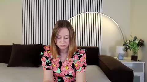 Snapshot of brooke_evans_ chatting on 10.26.25 Brooke online show from 10.26.25