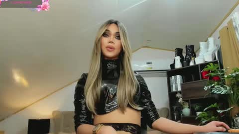 Brooke Shimmers IG online show from 12.21.24