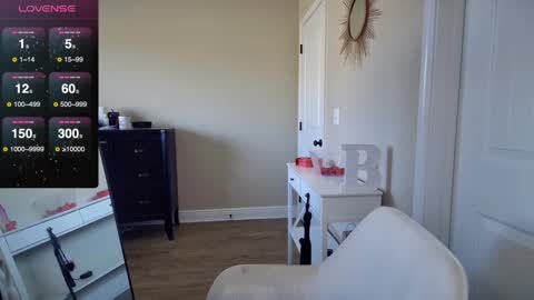 Snapshot of brookebee27 chatting on 12.31.24 brookebee online show from 12.31.24