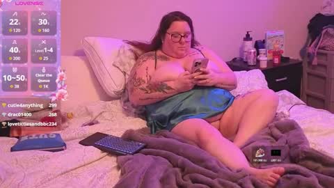 Madam Brooke online show from 12.05.25