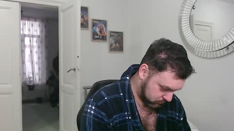 Bruce online show from 01.05.25