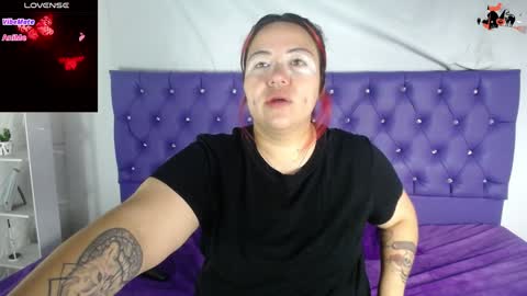 Bruja SCarlata online show from 12.17.24
