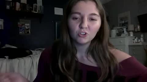 brunettebaby040 online show from 10.03.25