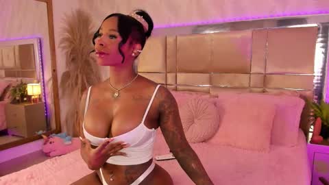 Snapshot of brunettklaryss chatting on 10.06.25 Brenda online show from 10.06.25