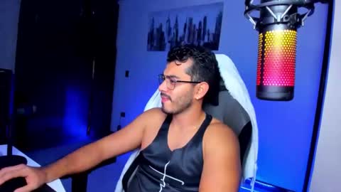 Snapshot of bruno_diaz31 chatting on 01.05.25 Bruno online show from 01.05.25