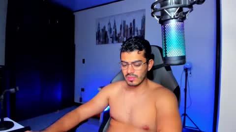 Snapshot of bruno_diaz31 chatting on 01.22.25 Bruno online show from 01.22.25