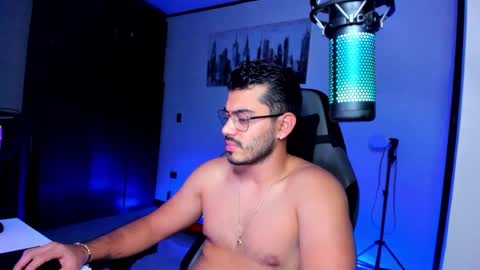 Snapshot of bruno_diaz31 chatting on 02.12.25 Bruno online show from 02.12.25