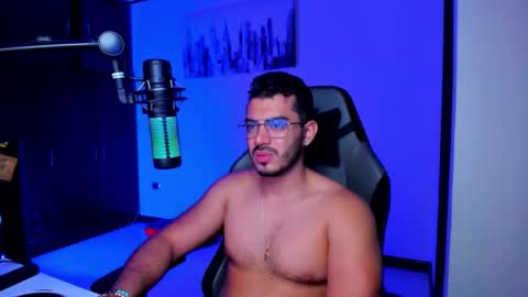 Snapshot of bruno_diaz31 chatting on 10.06.25 Bruno online show from 10.06.25