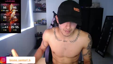 Snapshot of bruno_santos1 chatting on 04.22.26 Bruno online show from 04.22.26