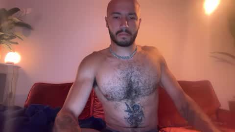 Snapshot of brunosarse chatting on 06.14.26 brunosarse online show from 06.14.26