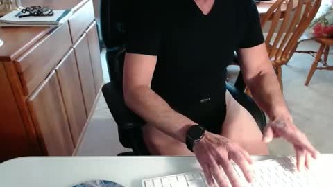 Snapshot of brussells chatting on 02.27.25 Brussells online show from 02.27.25