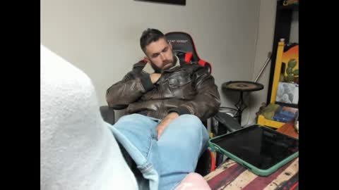 Snapshot of brutalmaster1983 chatting on 10.16.25 BRUTALMASTER1983 online show from 10.16.25