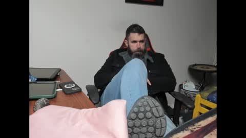 Snapshot of brutalmaster1983 chatting on 10.25.25 BRUTALMASTER1983 online show from 10.25.25