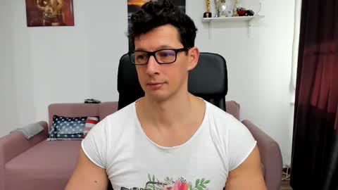 Snapshot of brutusk1 chatting on 01.08.25 Brutus K online show from 01.08.25