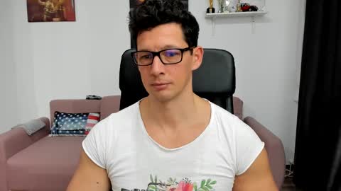 Snapshot of brutusk1 chatting on 01.08.25 Brutus K online show from 01.08.25