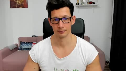 Snapshot of brutusk1 chatting on 01.08.25 Brutus K online show from 01.08.25