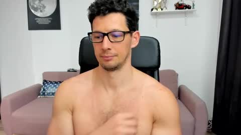 Snapshot of brutusk1 chatting on 03.12.25 Brutus K online show from 03.12.25