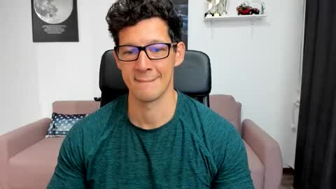 Snapshot of brutusk1 chatting on 10.03.25 Brutus K online show from 10.03.25