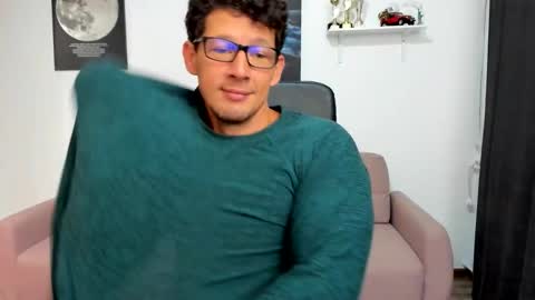 Snapshot of brutusk1 chatting on 10.07.25 Brutus K online show from 10.07.25