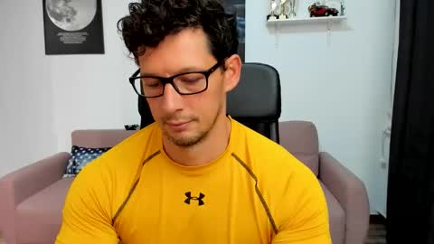 Snapshot of brutusk1 chatting on 10.11.25 Brutus K online show from 10.11.25