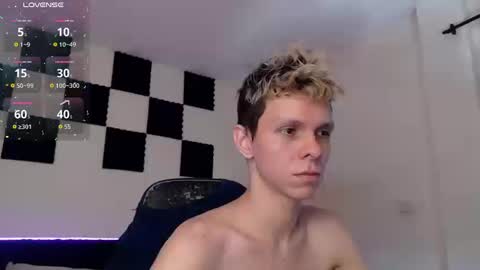 Snapshot of bryamado chatting on 09.25.25 bryamado online show from 09.25.25