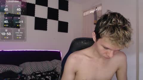 Snapshot of bryamado chatting on 09.27.25 bryamado online show from 09.27.25