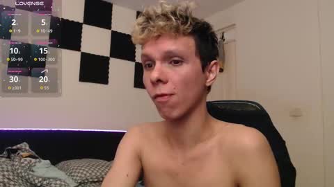 Snapshot of bryamado chatting on 09.29.25 bryamado online show from 09.29.25