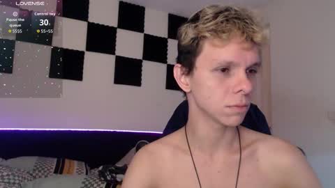 Snapshot of bryamado chatting on 10.07.25 bryamado online show from 10.07.25