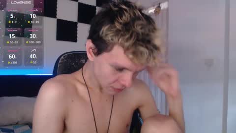 Snapshot of bryamado chatting on 10.24.25 bryamado online show from 10.24.25