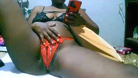 Snapshot of bryvanna_sweet chatting on 02.17.25 dee online show from 02.17.25