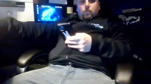 Snapshot of btribbb chatting on 12.23.24 btribbb online show from 12.23.24